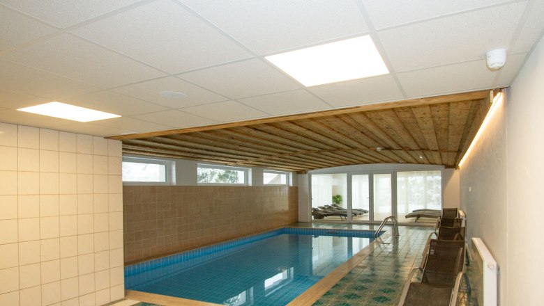 Indoor-Schwimmbad, © Alpenhotel Ensmann