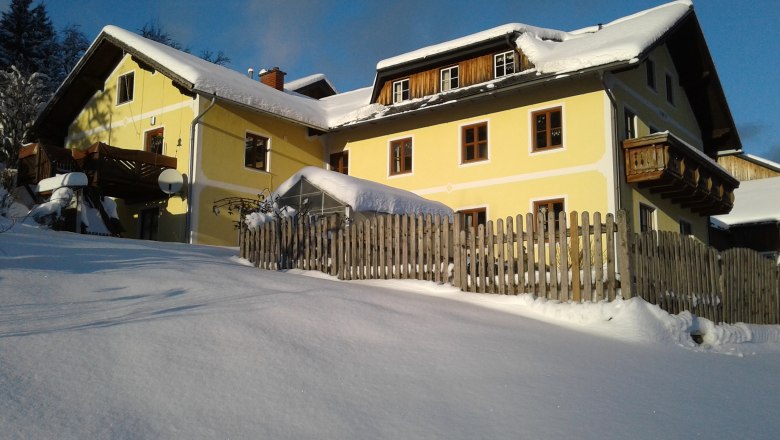 Haus im Winter, © Grasberger