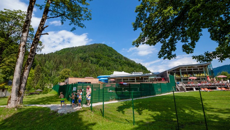 Direct access to the riverside pool in Göstling, © most-media.at