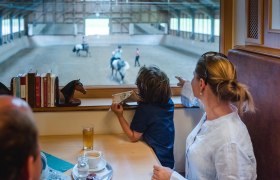 traumhafter Blick in die Reithalle, © Pamela Berger Fotografie