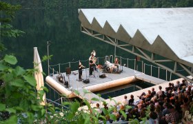 Lake stage Lunz am See, © Ray Anderson